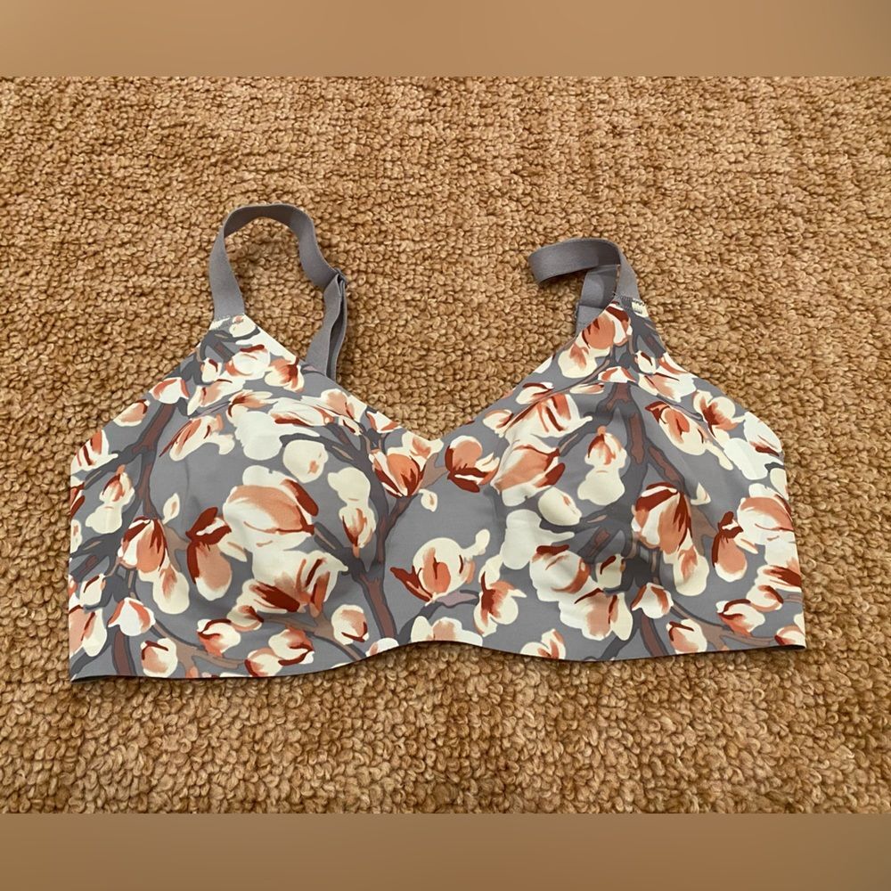 KNIX Wingwoman Contour Side Coverage
Everyday Bra 6 LE Winter Gardenia - Picture 2 of 8